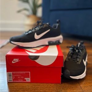 Nike Air Max Intrlk LITE shoes